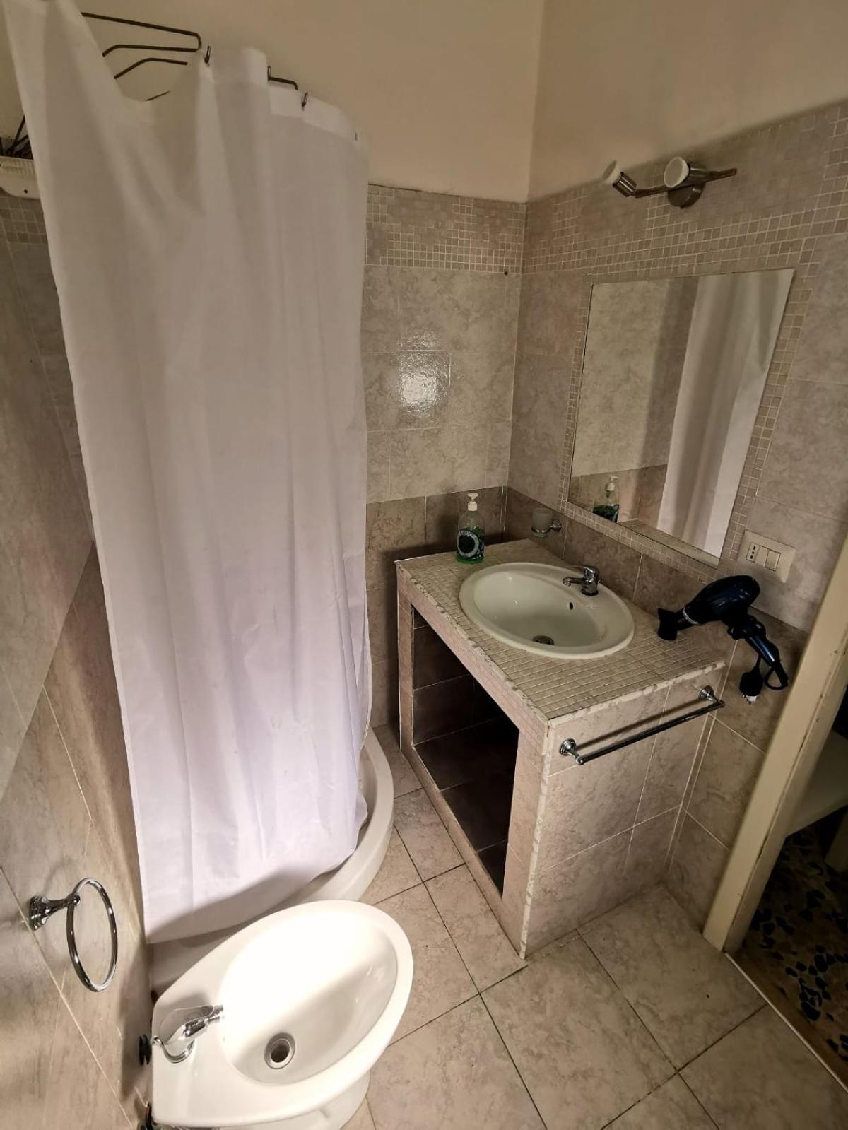 Airport Bagno Privato In Catania